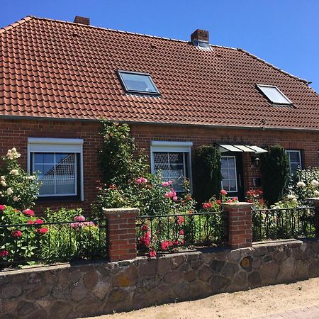 Holiday Home With Conservatory Dannau 外观 照片
