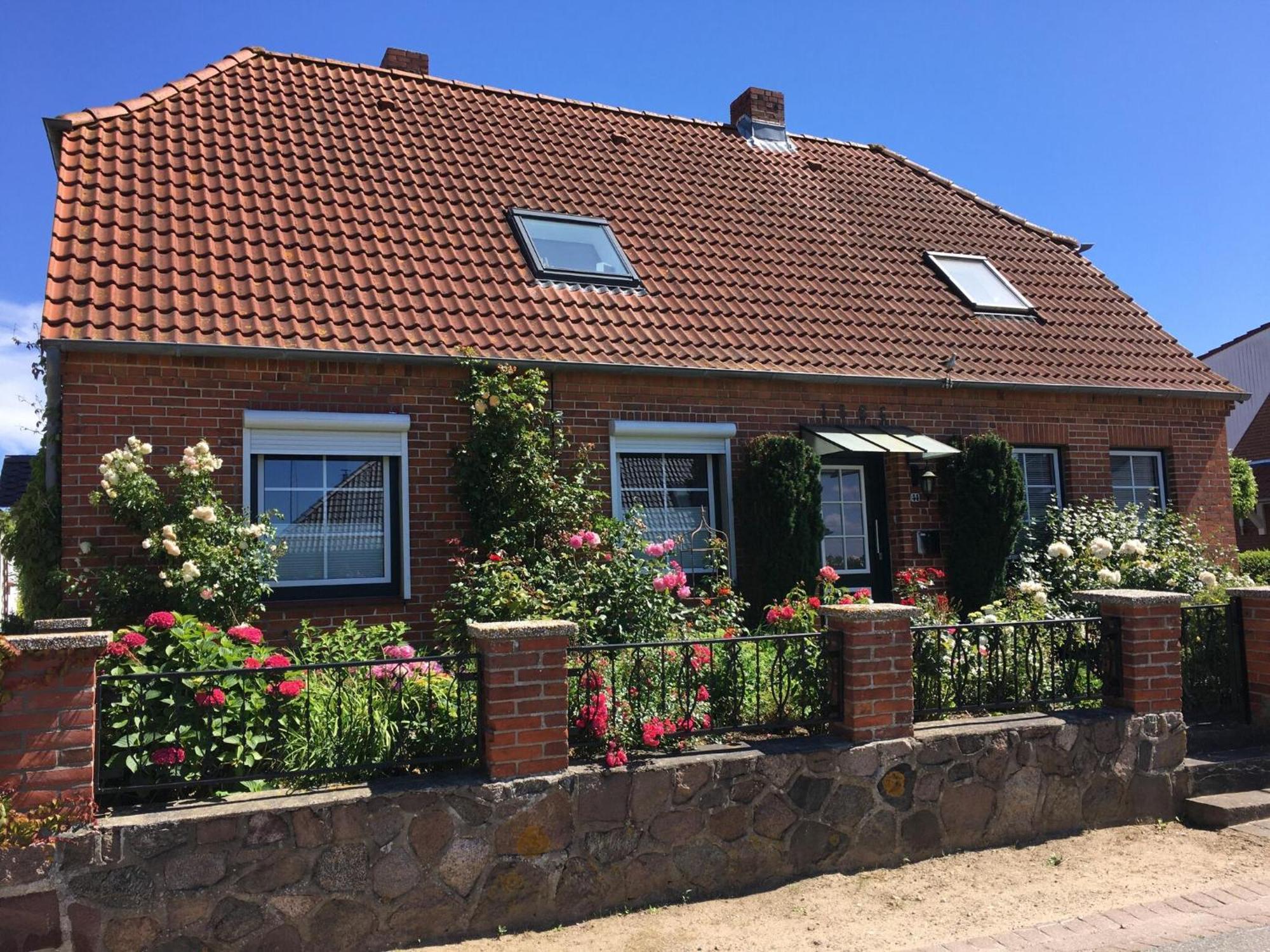 Holiday Home With Conservatory Dannau 外观 照片